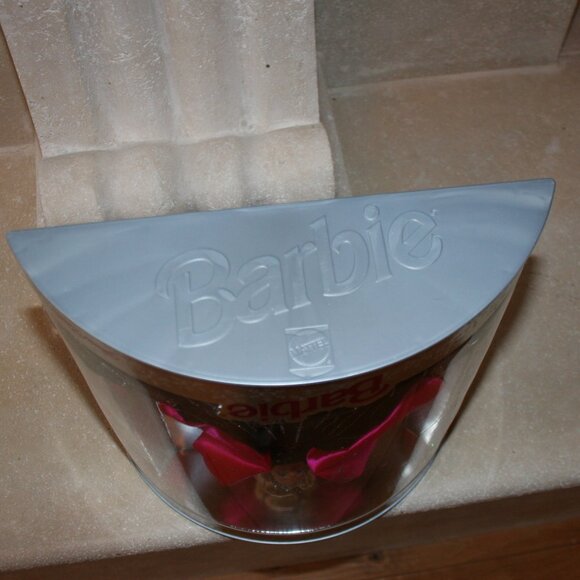 1998 Happy Holidays Barbie - Picture 8 of 11